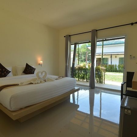 Maleesirin Oldtown Resort Ко-Ланта Экстерьер фото