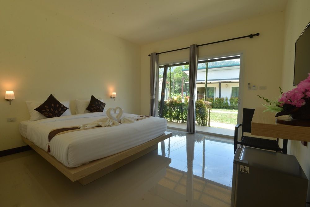 Maleesirin Oldtown Resort Ко-Ланта Экстерьер фото